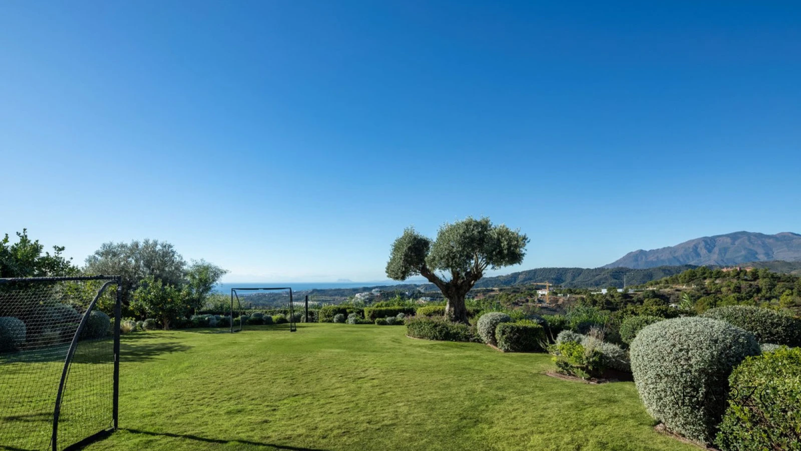 Mansion for Sale in Marbella Club Golf Resort with Sea Views and Private Pool — interior, Marbella Club Golf Resort, Benahavís (6 of 20)
