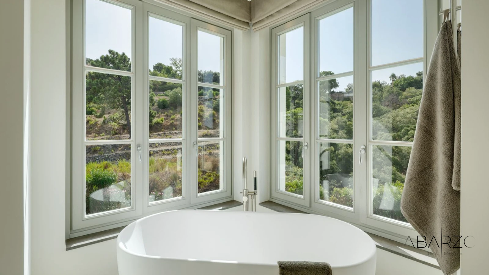 Luxurious Villa with Mountain Views and Private Pool in La Zagaleta — interior, La Zagaleta, Benahavís (21 of 45)