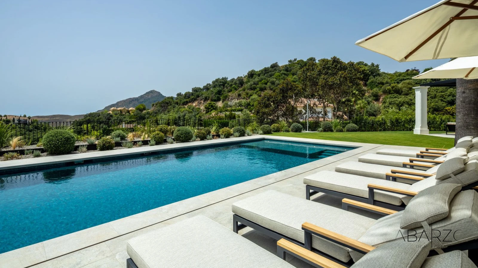 Luxurious Villa with Mountain Views and Private Pool in La Zagaleta — interior, La Zagaleta, Benahavís (2 of 45)