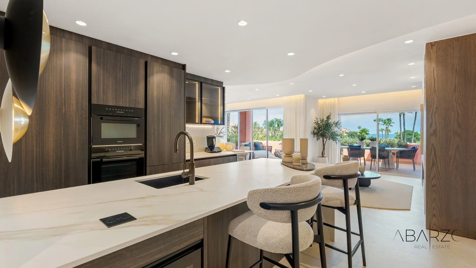 Frontline Beach Corner Apartment with Sea Views in Cabo Bermejo, Estepona — interior, New Golden Mile, Estepona (4 of 19)