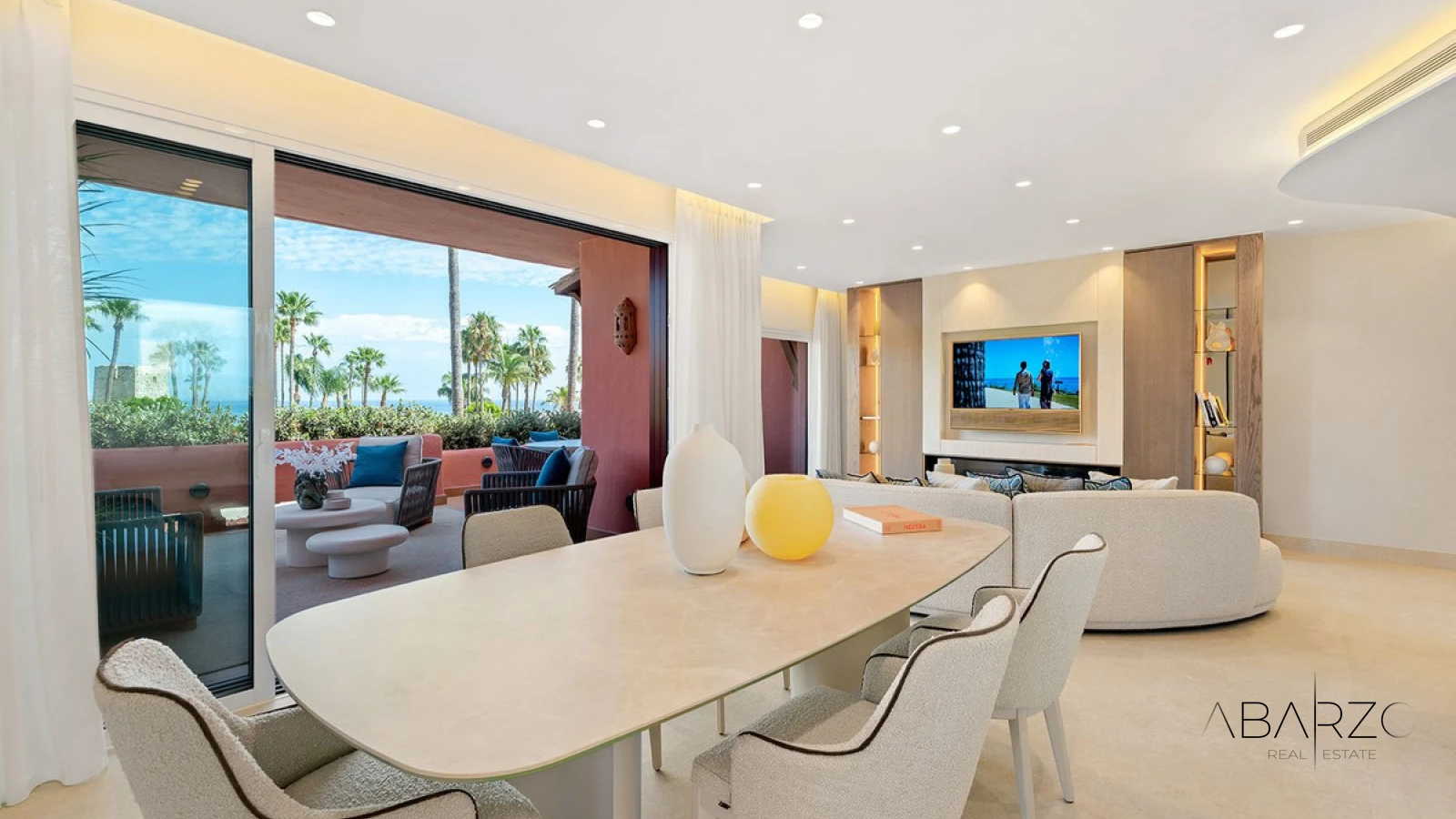 Frontline Beach Corner Apartment with Sea Views in Cabo Bermejo, Estepona — interior, New Golden Mile, Estepona (3 of 19)