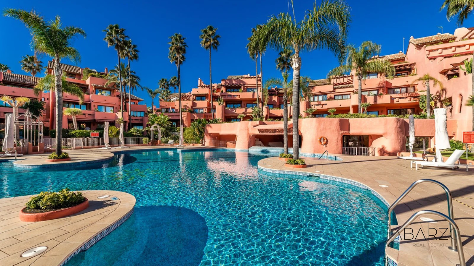 Frontline Beach Corner Apartment with Sea Views in Cabo Bermejo, Estepona — interior, New Golden Mile, Estepona (18 of 19)