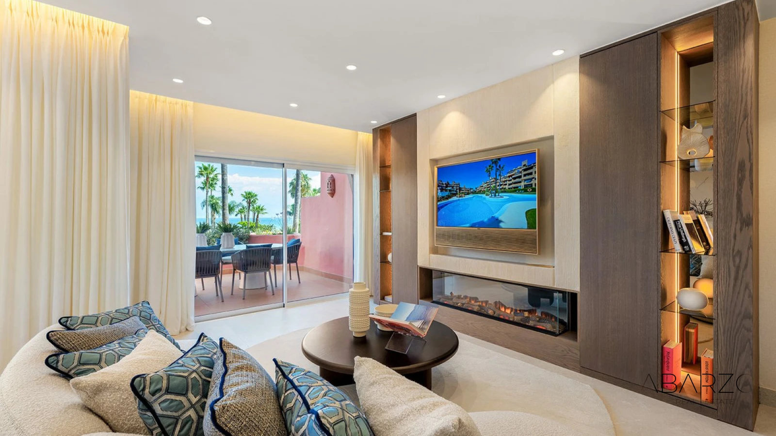 Frontline Beach Corner Apartment with Sea Views in Cabo Bermejo, Estepona — interior, New Golden Mile, Estepona (2 of 19)