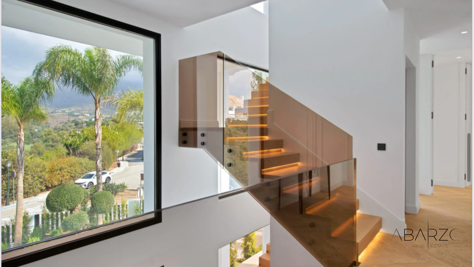 Exclusive Villawith Saltwater Pool inThe Golden Mile, Marbella — interior, Golden Mile, Marbella (4 of 6)
