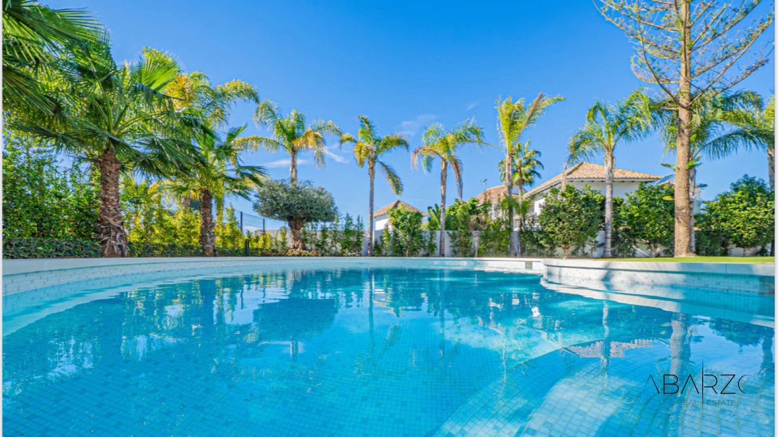 Exclusive Villawith Saltwater Pool inThe Golden Mile, Marbella — interior, Golden Mile, Marbella (3 of 6)