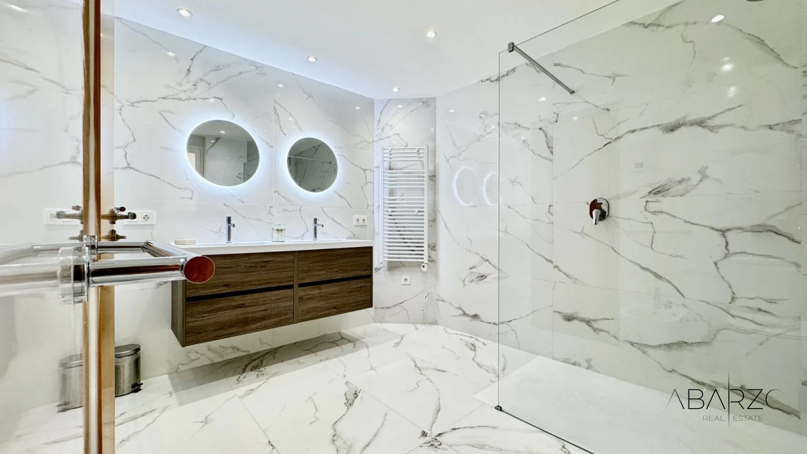 Ground Floor Corner Apartment with Private Garden in Los Flamingos, Benahavis — interior, Los Flamingos, Benahavís (10 of 25)