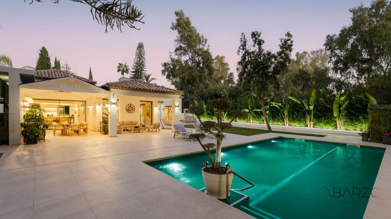 Contemporary villa with private pool and golf views in La Cerquilla, Nueva Andalucía — interior, Nueva Andalucía, Marbella (45 of 49)
