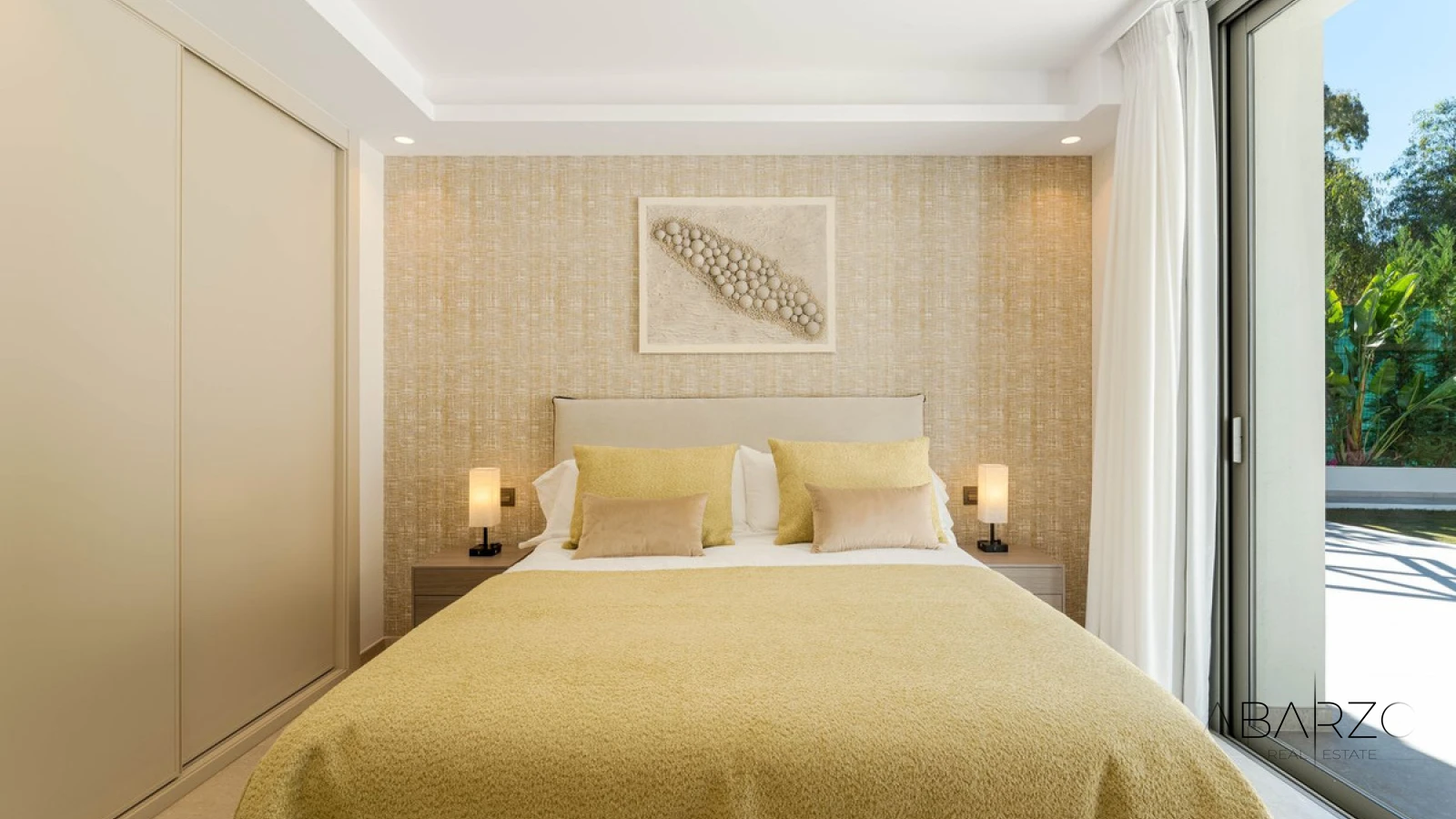 Contemporary villa with private pool and golf views in La Cerquilla, Nueva Andalucía — interior, Nueva Andalucía, Marbella (16 of 49)