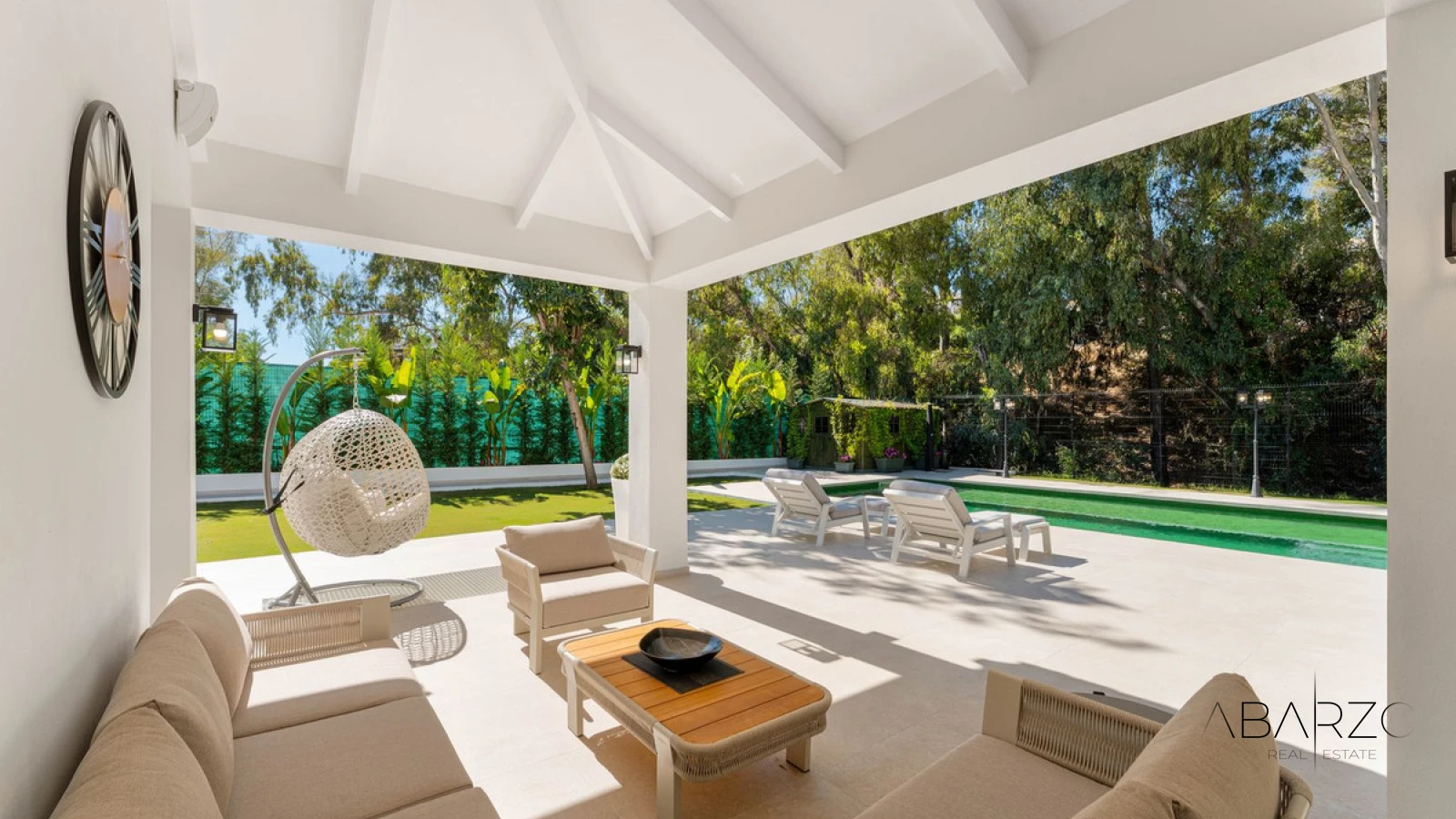 Contemporary villa with private pool and golf views in La Cerquilla, Nueva Andalucía — interior, Nueva Andalucía, Marbella (30 of 49)