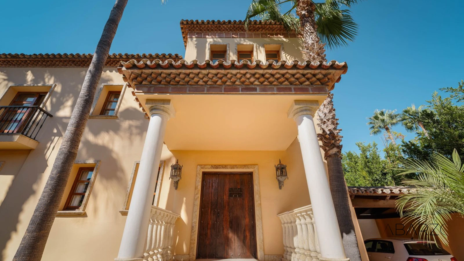 Elegant five-bedroom villa in Nueva Andalucía Marbella — interior, Nueva Andalucía, Marbella (2 of 36)