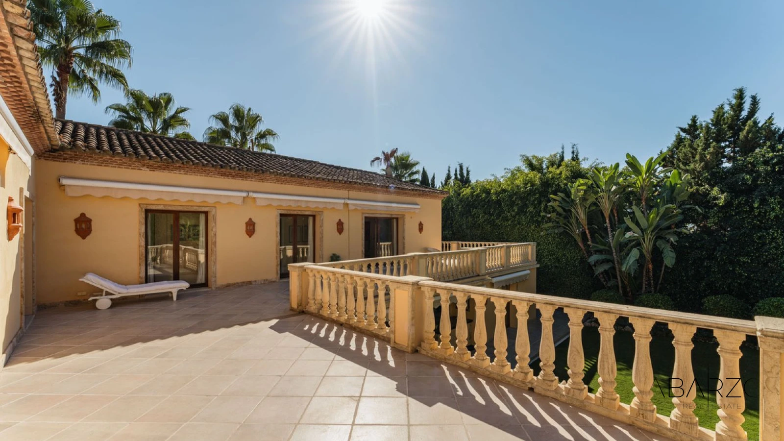 Elegant five-bedroom villa in Nueva Andalucía Marbella — interior, Nueva Andalucía, Marbella (29 of 36)