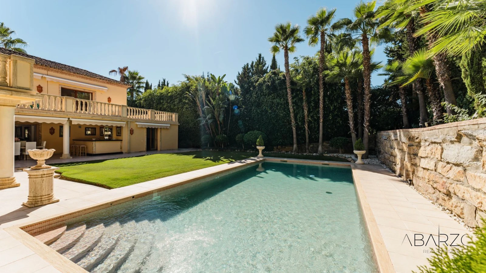 Elegant five-bedroom villa in Nueva Andalucía Marbella — interior, Nueva Andalucía, Marbella (30 of 36)