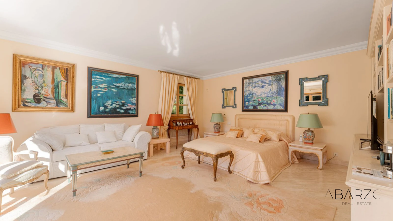 Elegant five-bedroom villa in Nueva Andalucía Marbella — interior, Nueva Andalucía, Marbella (18 of 36)