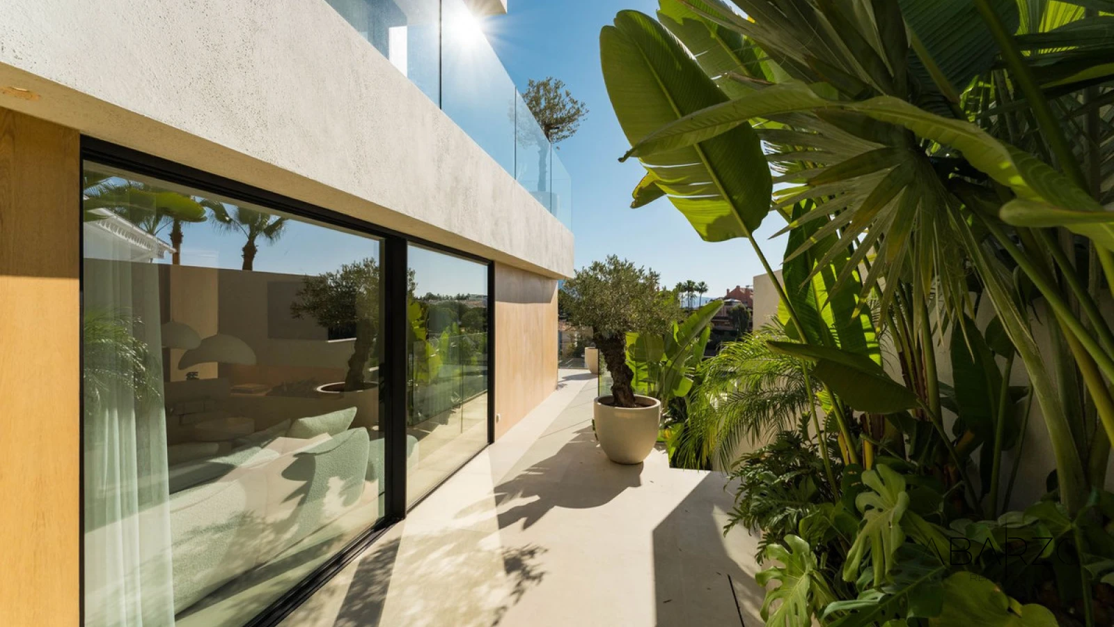 Ready to move in Villa with Infinity Pool and Sea Views in Nueva Andalucía — interior, Nueva Andalucía, Marbella (6 of 46)