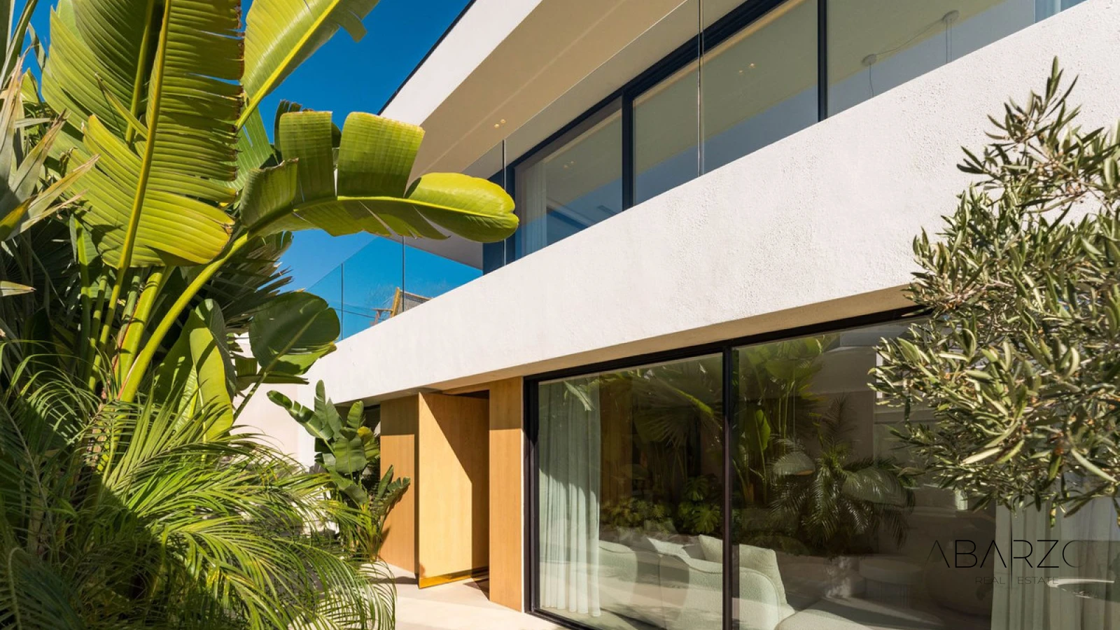 Ready to move in Villa with Infinity Pool and Sea Views in Nueva Andalucía — interior, Nueva Andalucía, Marbella (5 of 46)