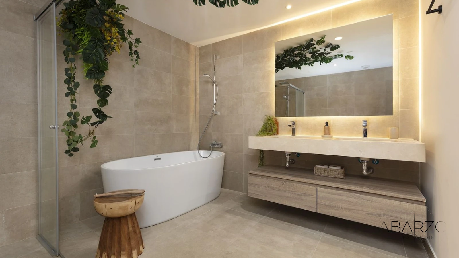 Villa with panoramic sea views with private infinity pool and terraces in Benahavís — interior, Marbella Club Golf Resort, Benahavís (23 of 37)