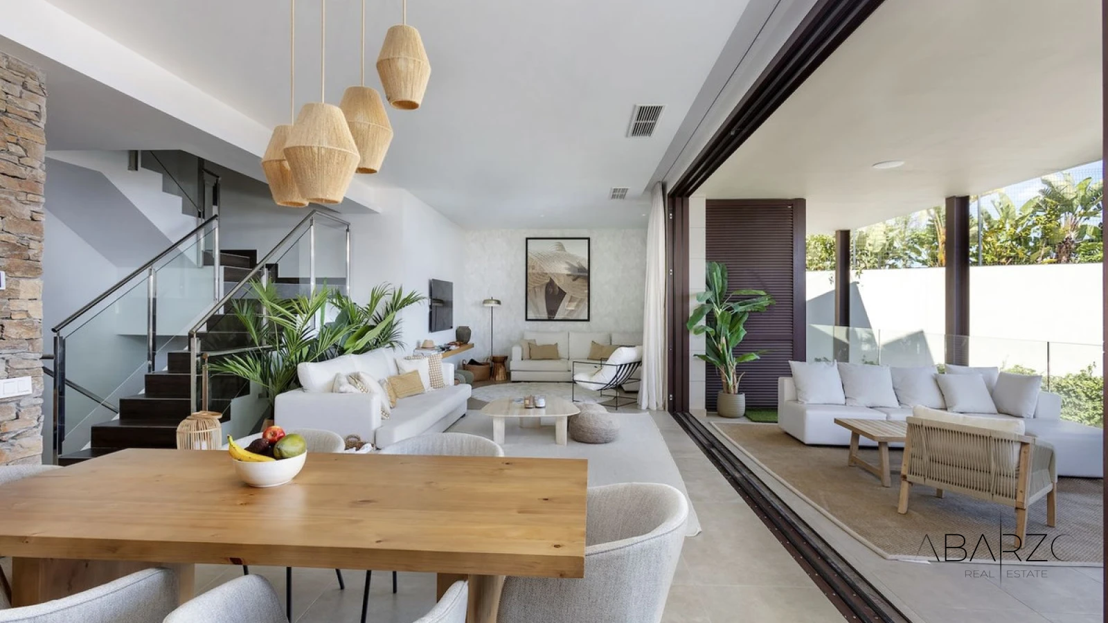 Villa with panoramic sea views with private infinity pool and terraces in Benahavís — interior, Marbella Club Golf Resort, Benahavís (27 of 37)
