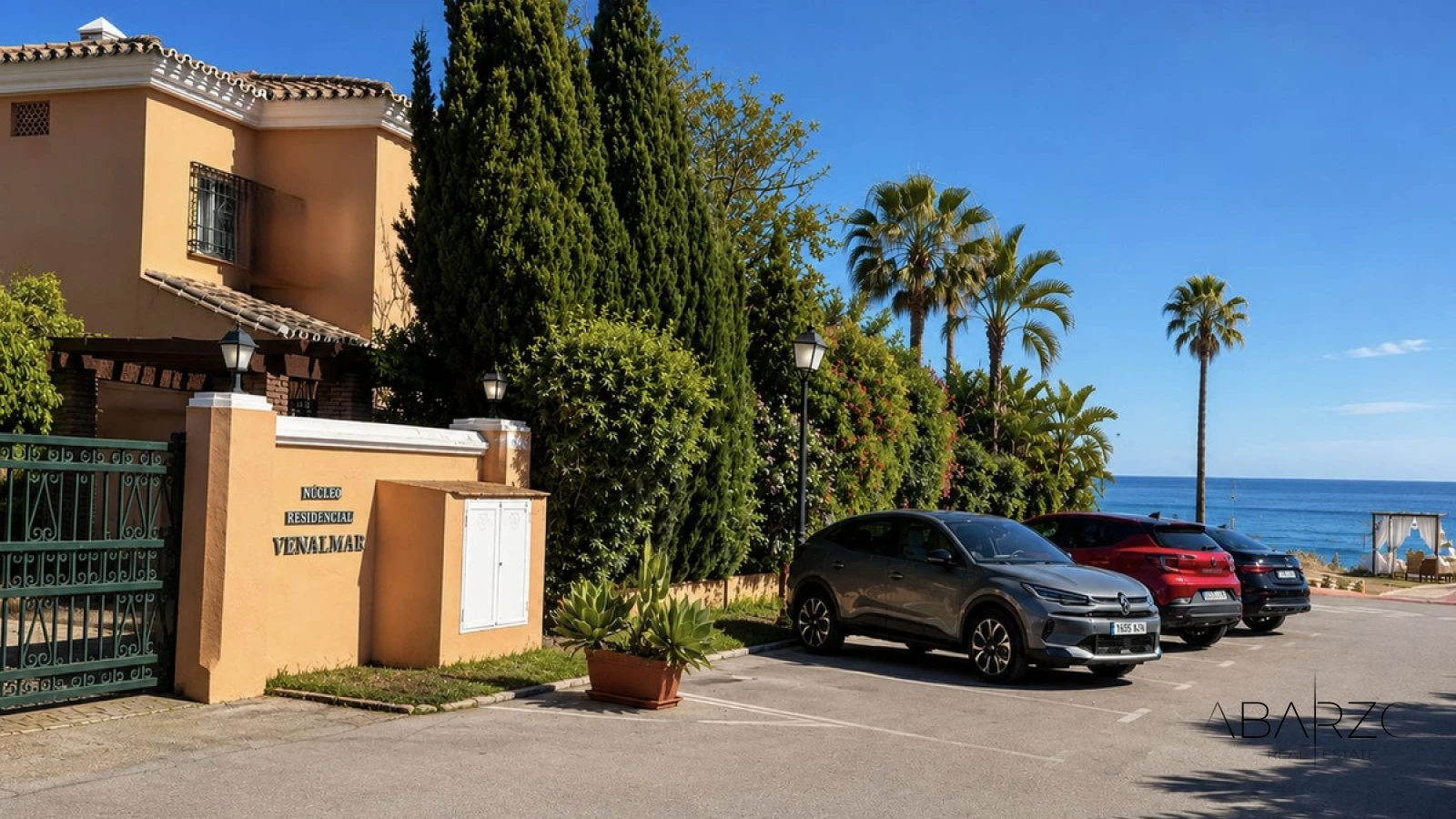 Beach House in El Presidente with Direct Beach Access and Panoramic Sea Views — interior, New Golden Mile, Estepona (23 of 25)