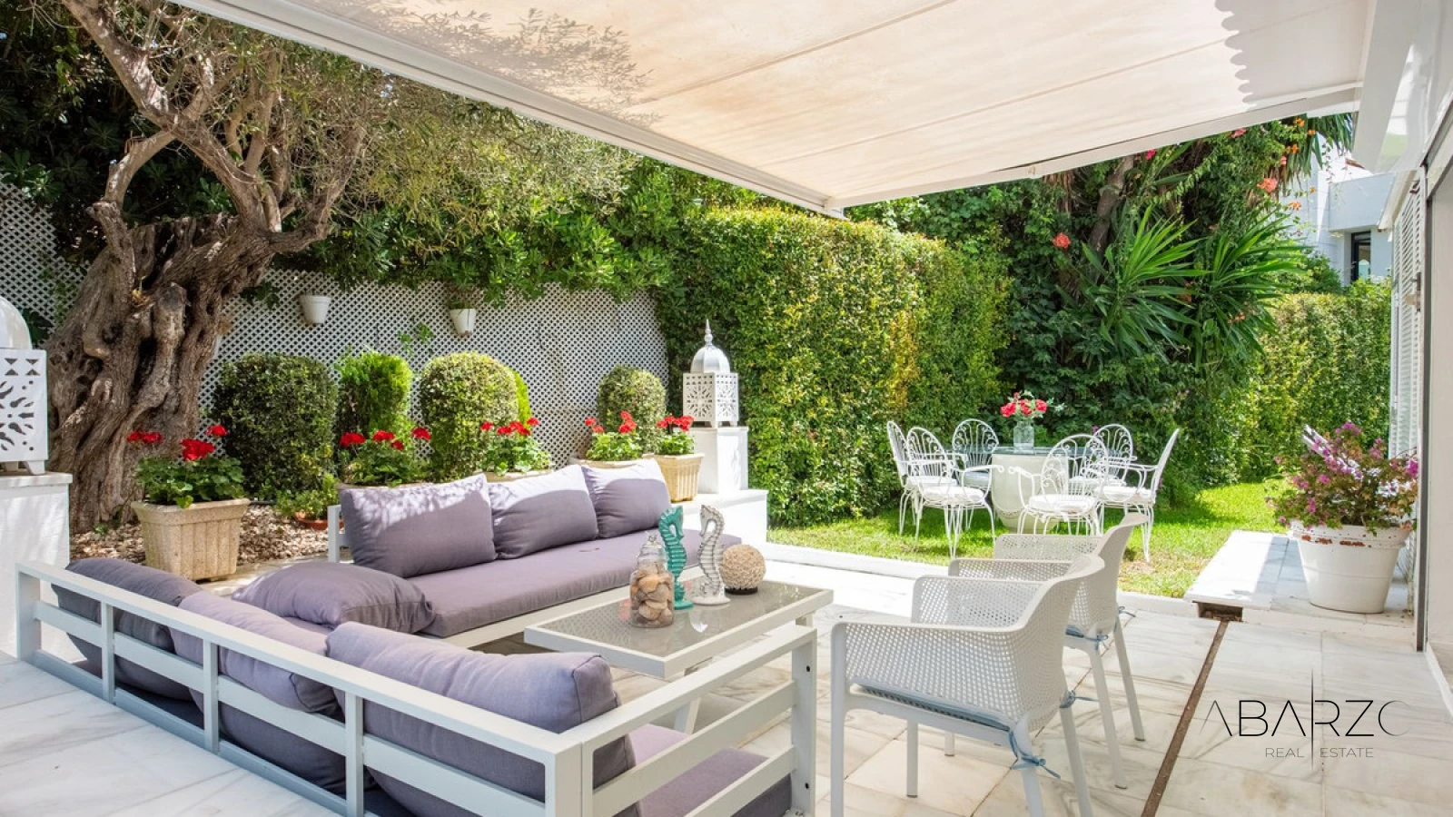 Semi-Detached Beachside Villa with Private Pool and Jacuzzi, in Los Monteros, Marbella — interior, Marbella East, Marbella (8 of 24)