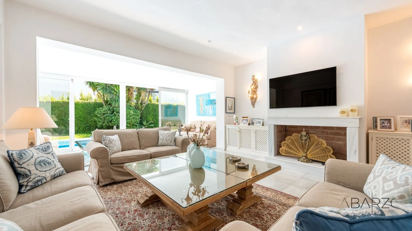 Semi-Detached Beachside Villa with Private Pool and Jacuzzi, in Los Monteros, Marbella — interior, Marbella East, Marbella (5 of 24)
