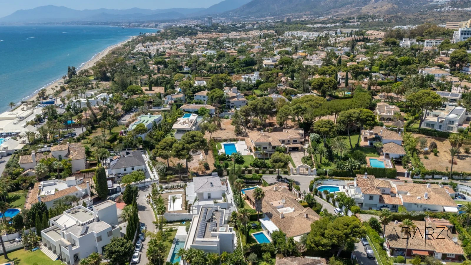 Semi-Detached Beachside Villa with Private Pool and Jacuzzi, in Los Monteros, Marbella — interior, Marbella East, Marbella (23 of 24)