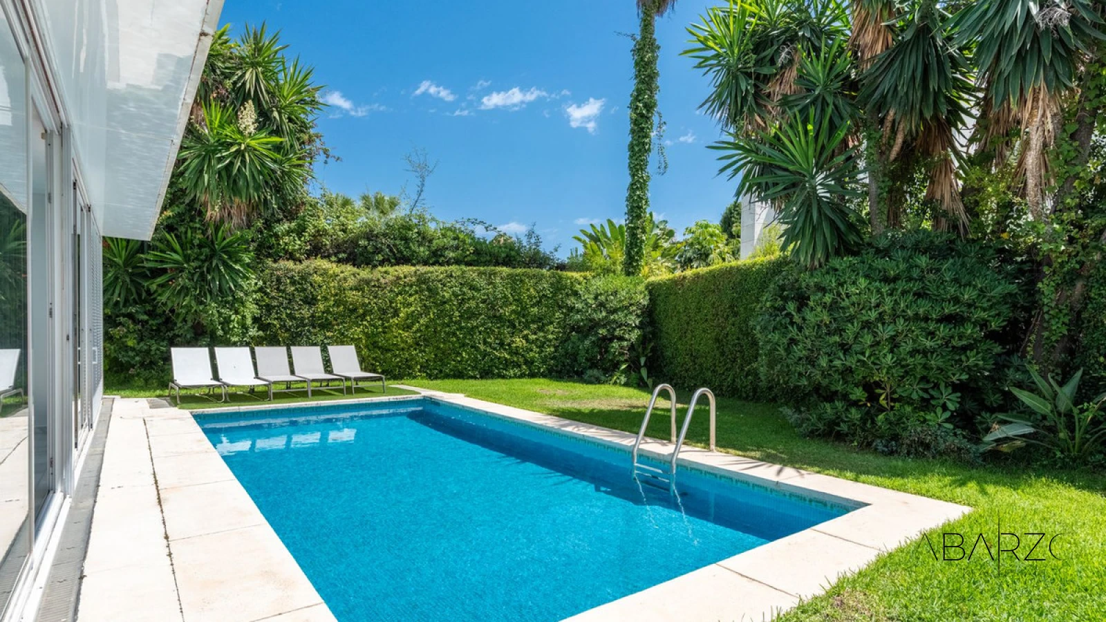 Semi-Detached Beachside Villa with Private Pool and Jacuzzi, in Los Monteros, Marbella — interior, Marbella East, Marbella (7 of 24)