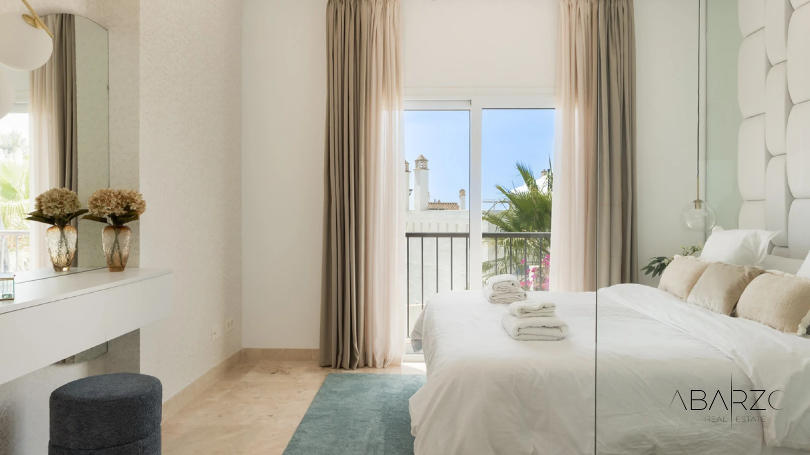 Luxury Penthouse with Panoramic Sea Views in Paraiso — interior, Los Flamingos, Benahavís (11 of 32)