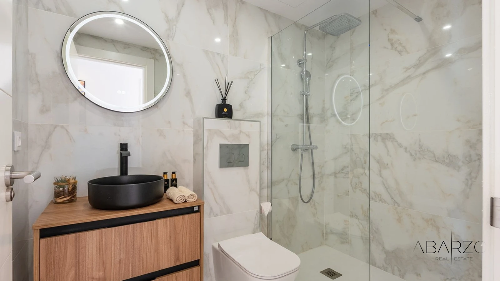 Renovated Penthouse with Mediterranean Views in La Floresta, Marbella East — interior, Marbella Centro, Marbella (10 of 16)
