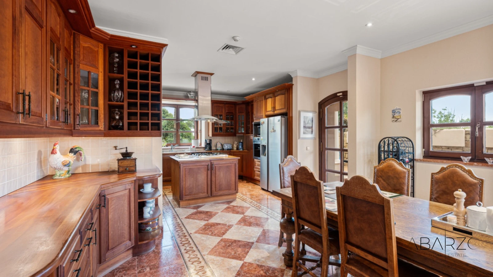 Luxury Villa with Panoramic Sea Views and Private Tennis Court in Nueva Andalucía — interior, Nueva Andalucía, Marbella (19 of 49)