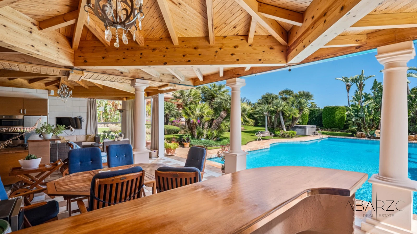 Luxury Villa with Panoramic Sea Views and Private Tennis Court in Nueva Andalucía — interior, Nueva Andalucía, Marbella (34 of 49)