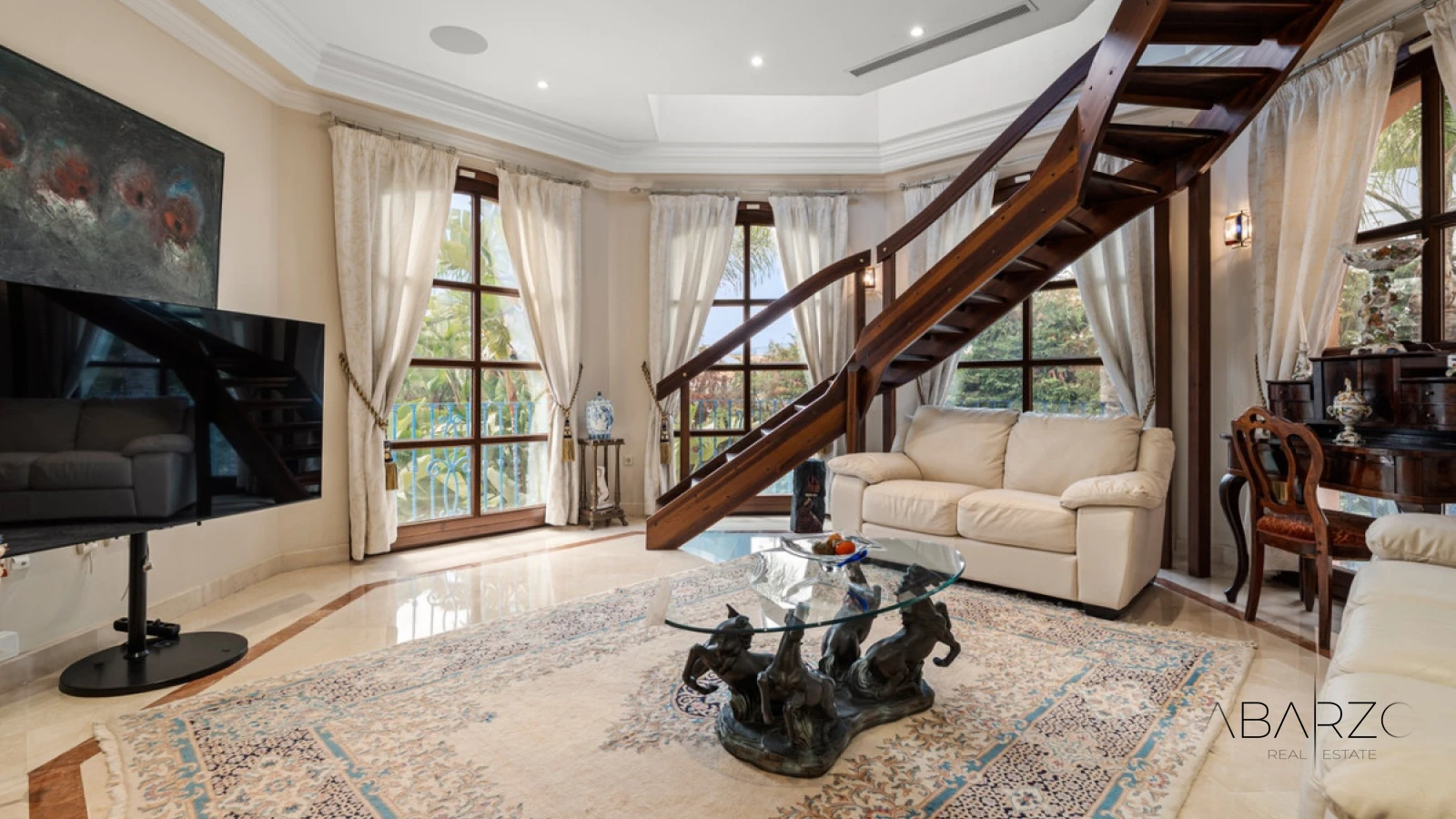 Luxury Villa with Panoramic Sea Views and Private Tennis Court in Nueva Andalucía — interior, Nueva Andalucía, Marbella (22 of 49)