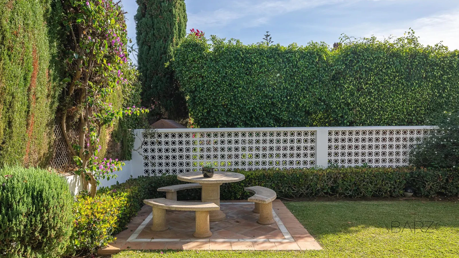 Mediterranean-style villa at the beach in prestigious Los Monteros, Marbella — interior, Marbella East, Marbella (28 of 37)