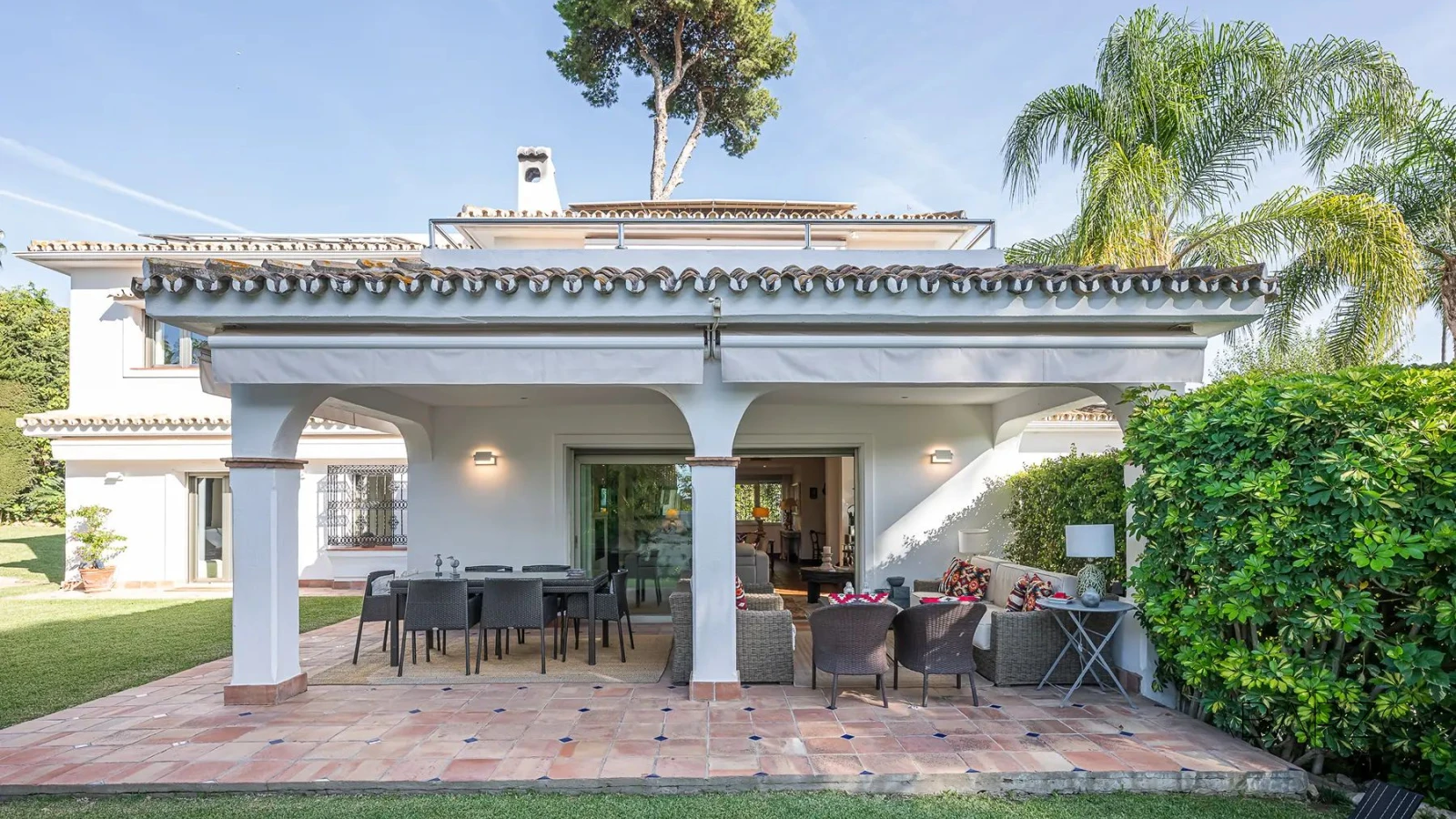 Mediterranean-style villa at the beach in prestigious Los Monteros, Marbella — interior, Marbella East, Marbella (30 of 37)