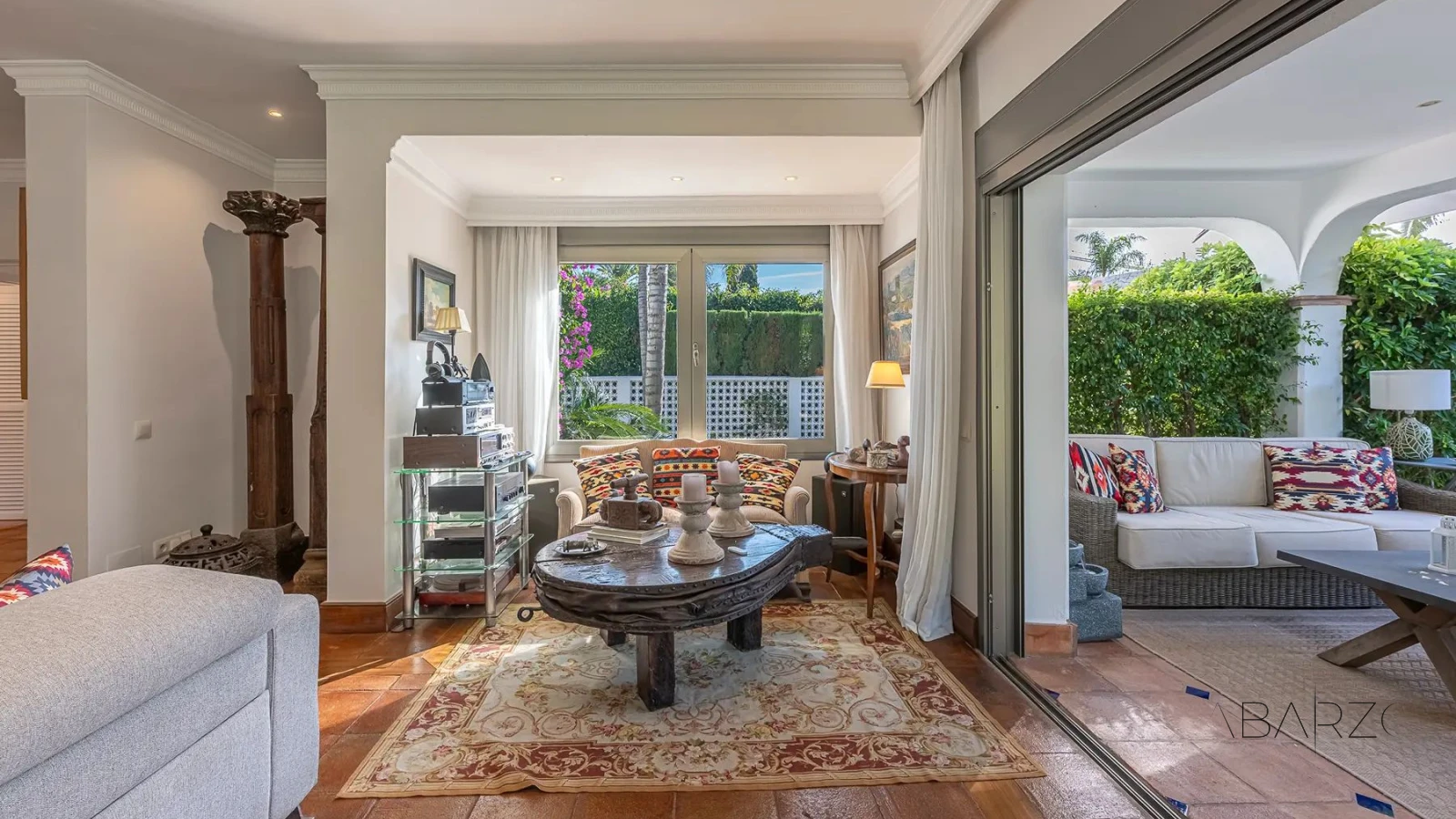 Mediterranean-style villa at the beach in prestigious Los Monteros, Marbella — interior, Marbella East, Marbella (11 of 37)