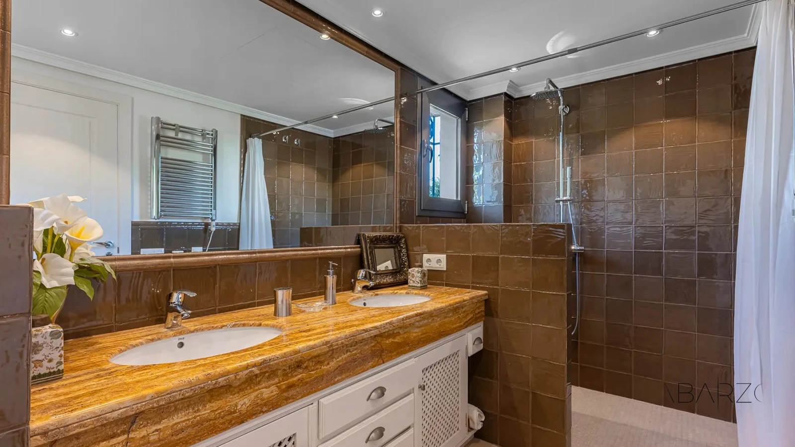 Mediterranean-style villa at the beach in prestigious Los Monteros, Marbella — interior, Marbella East, Marbella (15 of 37)