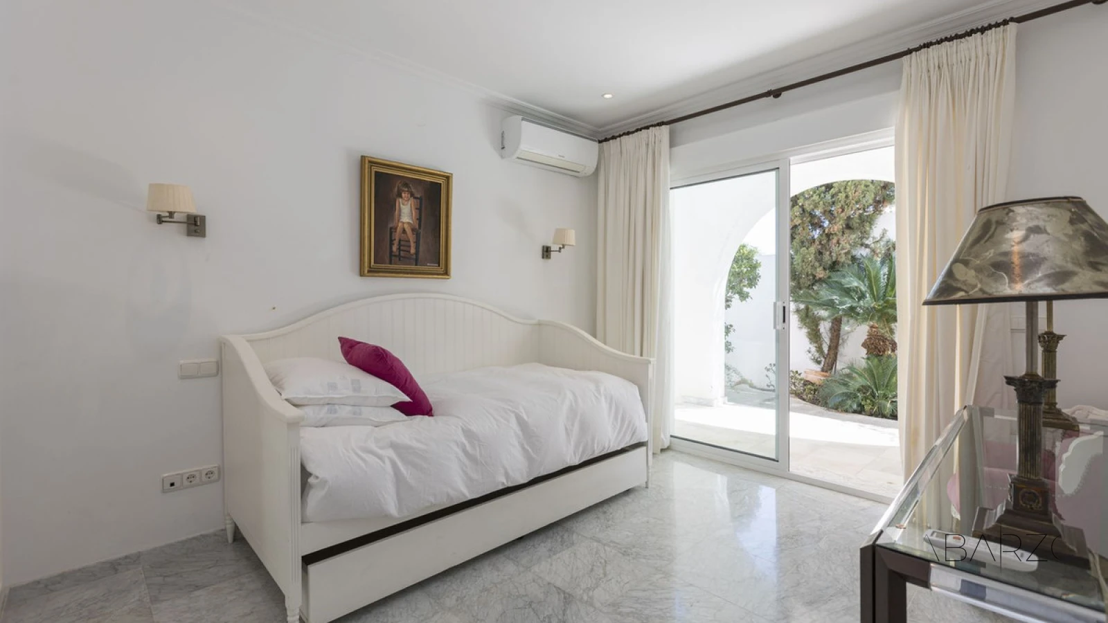 Luxury Villa with Private Pool and Beach Access in Los Monteros, Marbella — interior, Marbella East, Marbella (26 of 43)