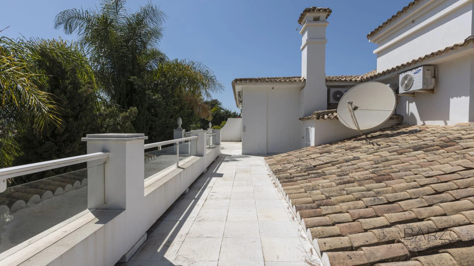 Luxury Villa with Private Pool and Beach Access in Los Monteros, Marbella — interior, Marbella East, Marbella (23 of 43)
