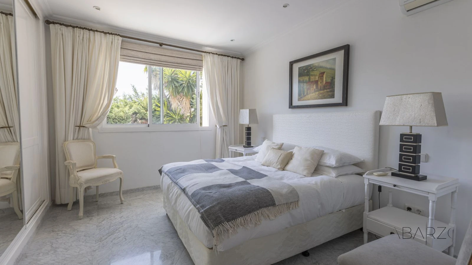 Luxury Villa with Private Pool and Beach Access in Los Monteros, Marbella — interior, Marbella East, Marbella (28 of 43)