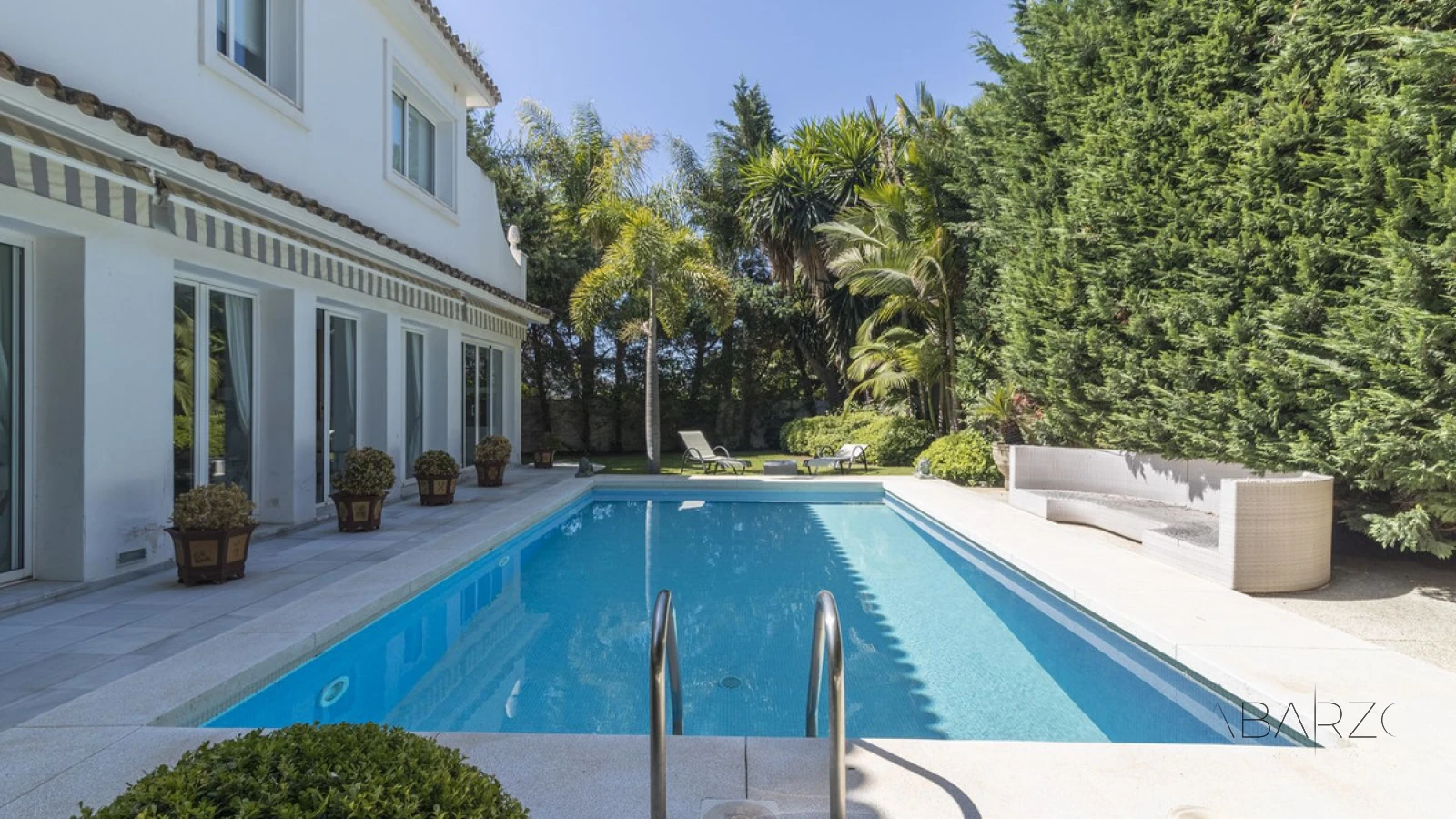 Luxury Villa with Private Pool and Beach Access in Los Monteros, Marbella — interior, Marbella East, Marbella (31 of 43)