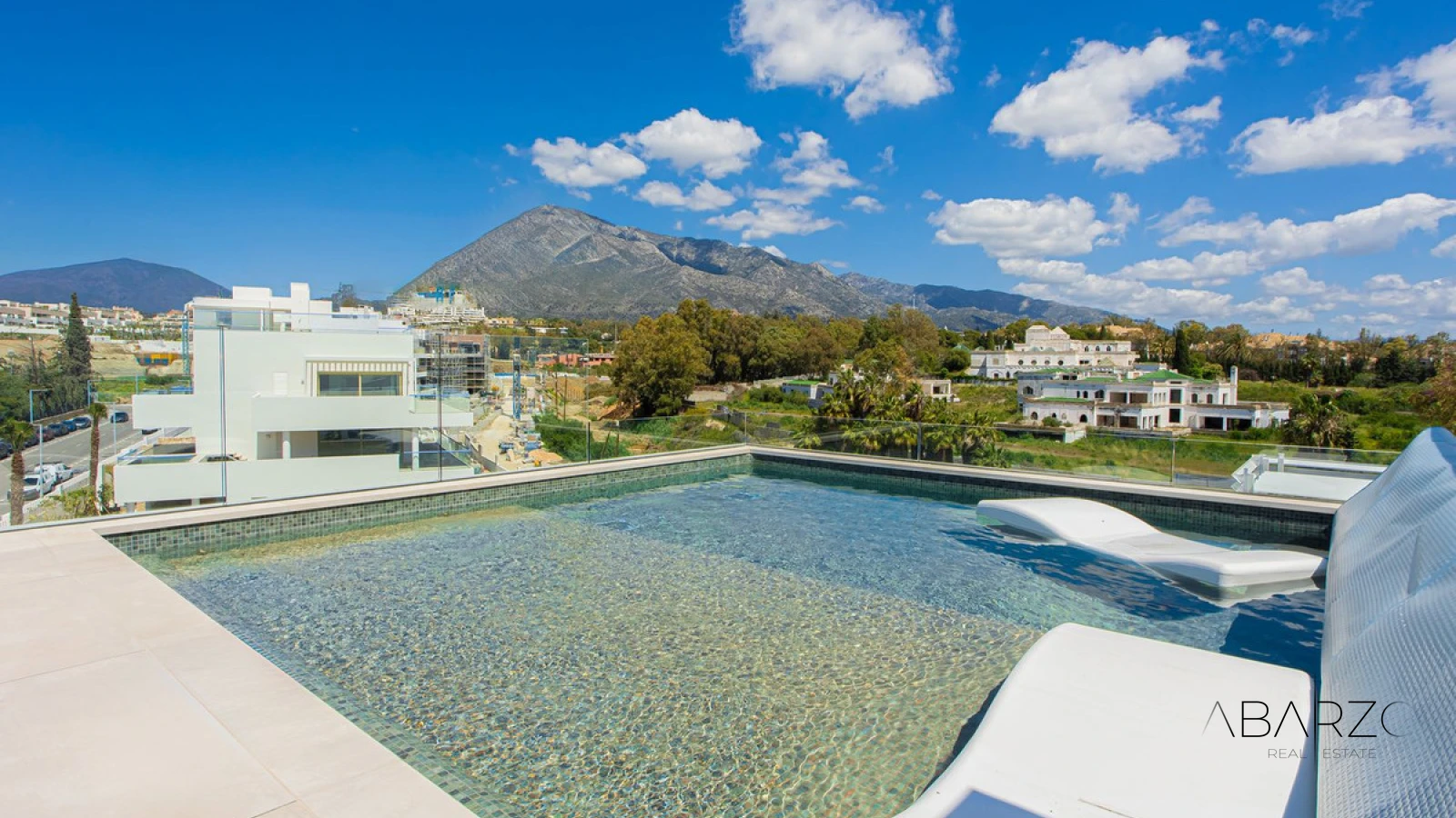 Penthouse Duplex in Puerto Banús, Costa del Sol with Sea Views and Private Terrace — interior, Golden Mile, Marbella (10 of 46)
