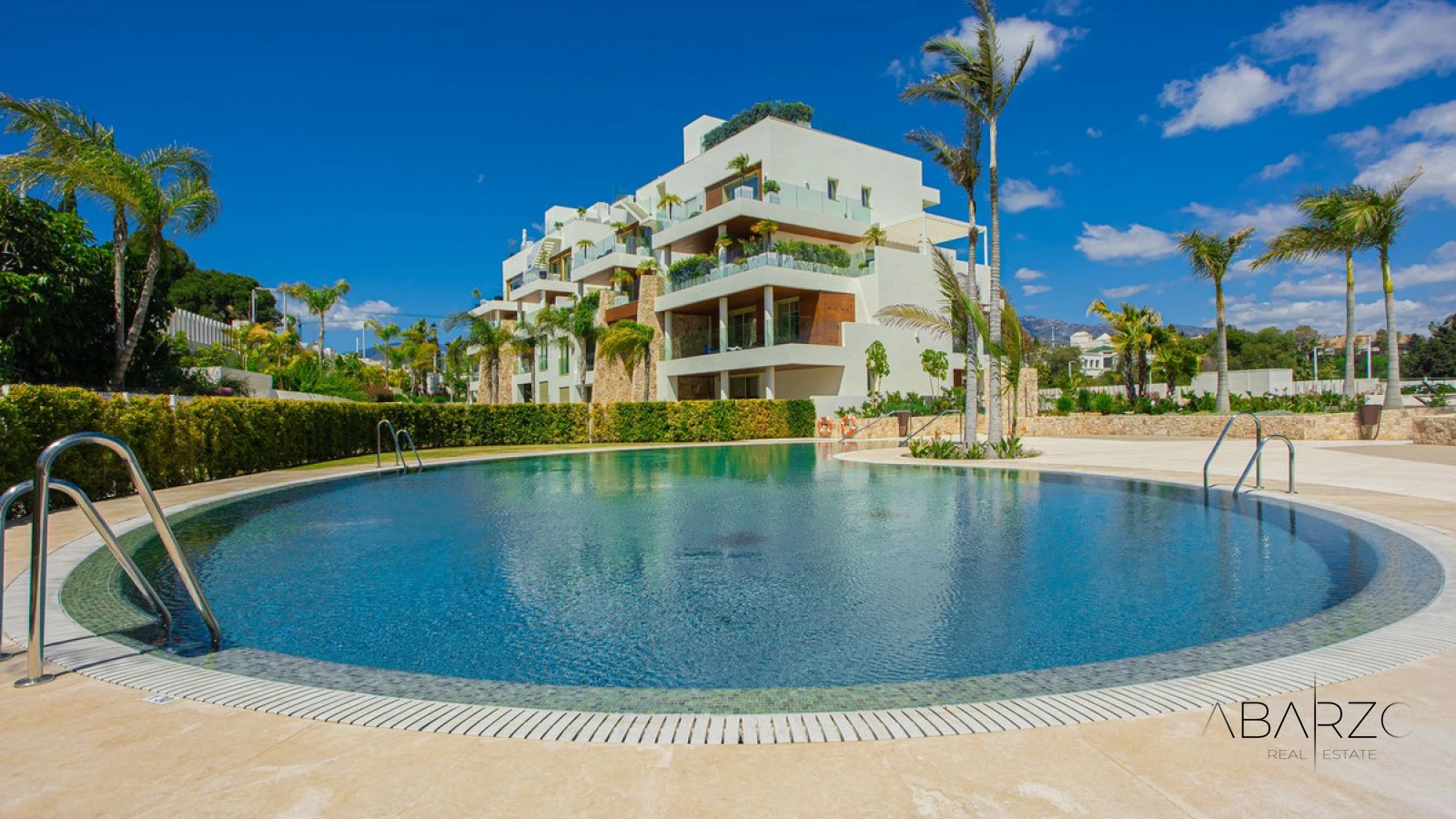 Penthouse Duplex in Puerto Banús, Costa del Sol with Sea Views and Private Terrace — luxury property for sale in Golden Mile, Marbella