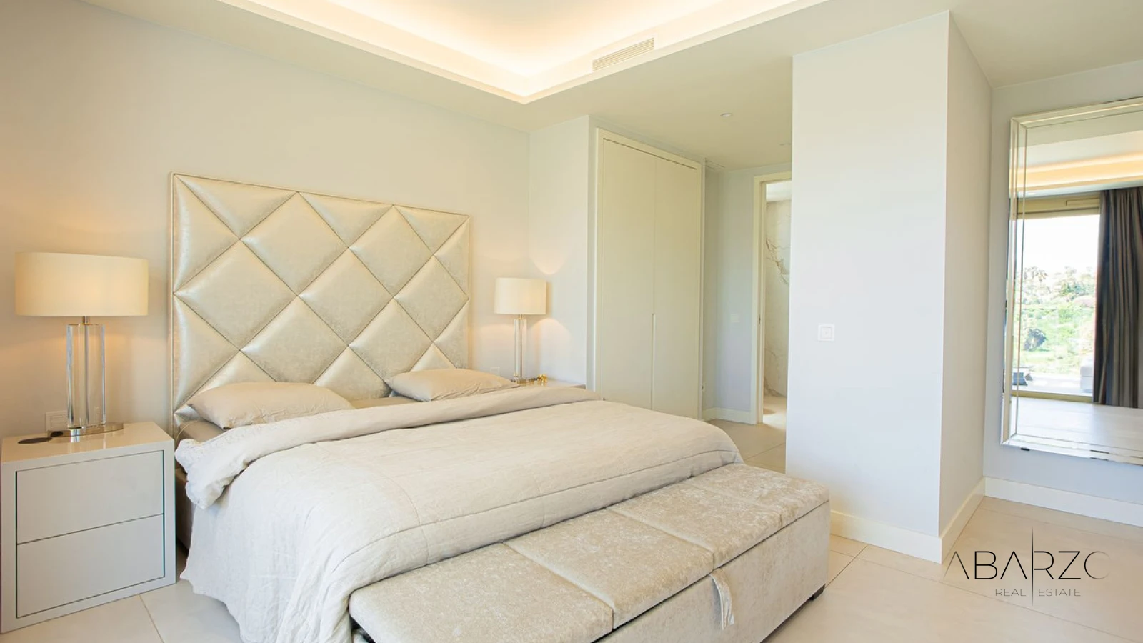 Penthouse Duplex in Puerto Banús, Costa del Sol with Sea Views and Private Terrace — interior, Golden Mile, Marbella (42 of 46)