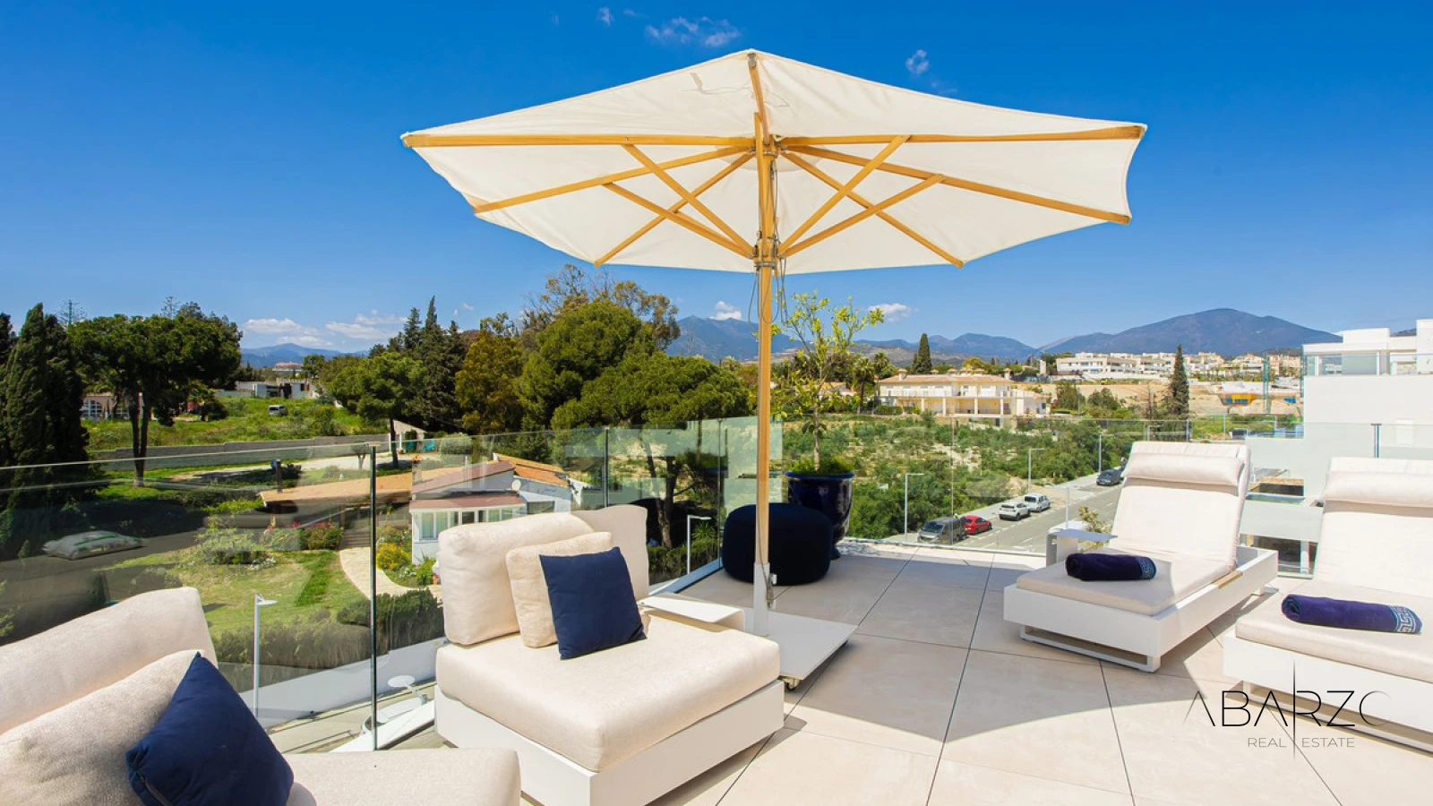Penthouse Duplex in Puerto Banús, Costa del Sol with Sea Views and Private Terrace — interior, Golden Mile, Marbella (11 of 46)
