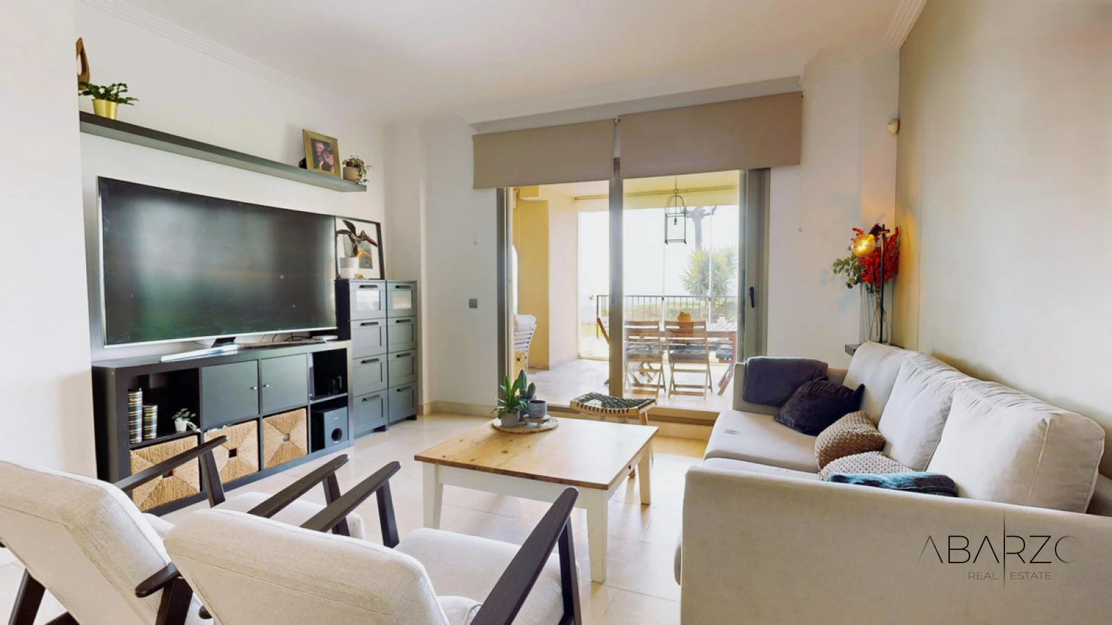 Corner Ground-Floor Apartment with Private Garden and Sea Views in Benahavís — interior, Benahavís (4 of 35)