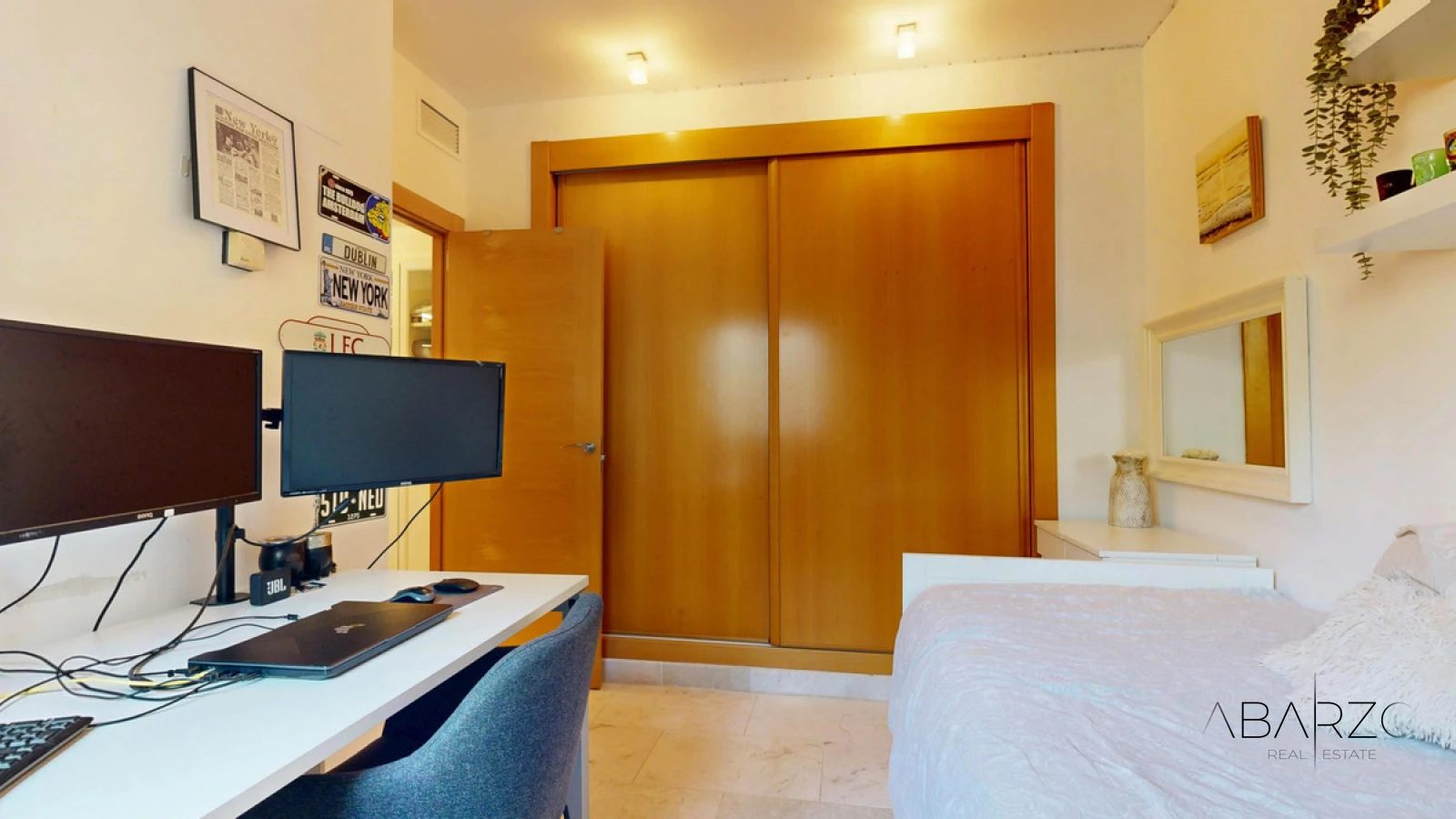 Corner Ground-Floor Apartment with Private Garden and Sea Views in Benahavís — interior, Benahavís (29 of 35)