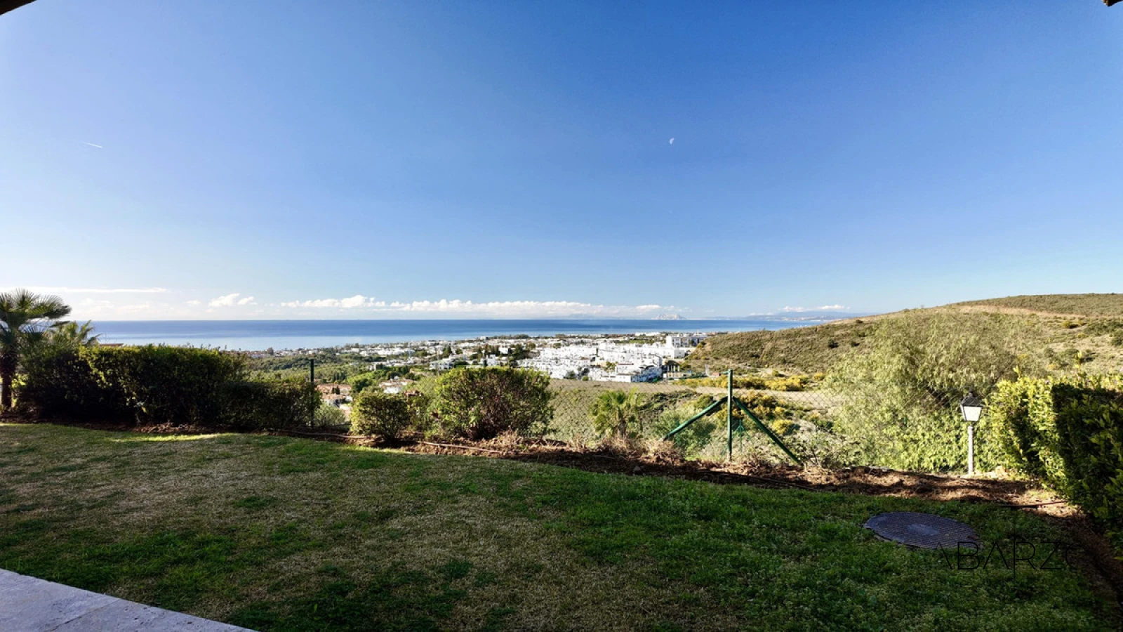 Corner Ground-Floor Apartment with Private Garden and Sea Views in Benahavís — interior, Benahavís (15 of 35)