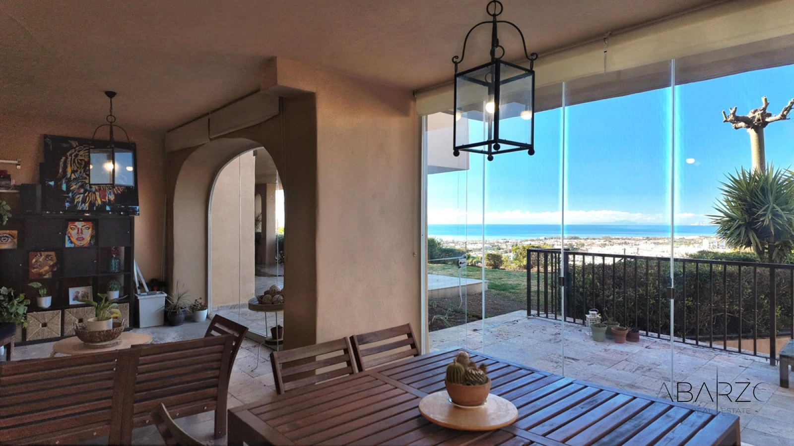 Corner Ground-Floor Apartment with Private Garden and Sea Views in Benahavís — interior, Benahavís (12 of 35)