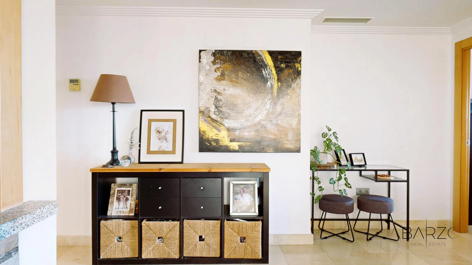 Corner Ground-Floor Apartment with Private Garden and Sea Views in Benahavís — interior, Benahavís (20 of 35)