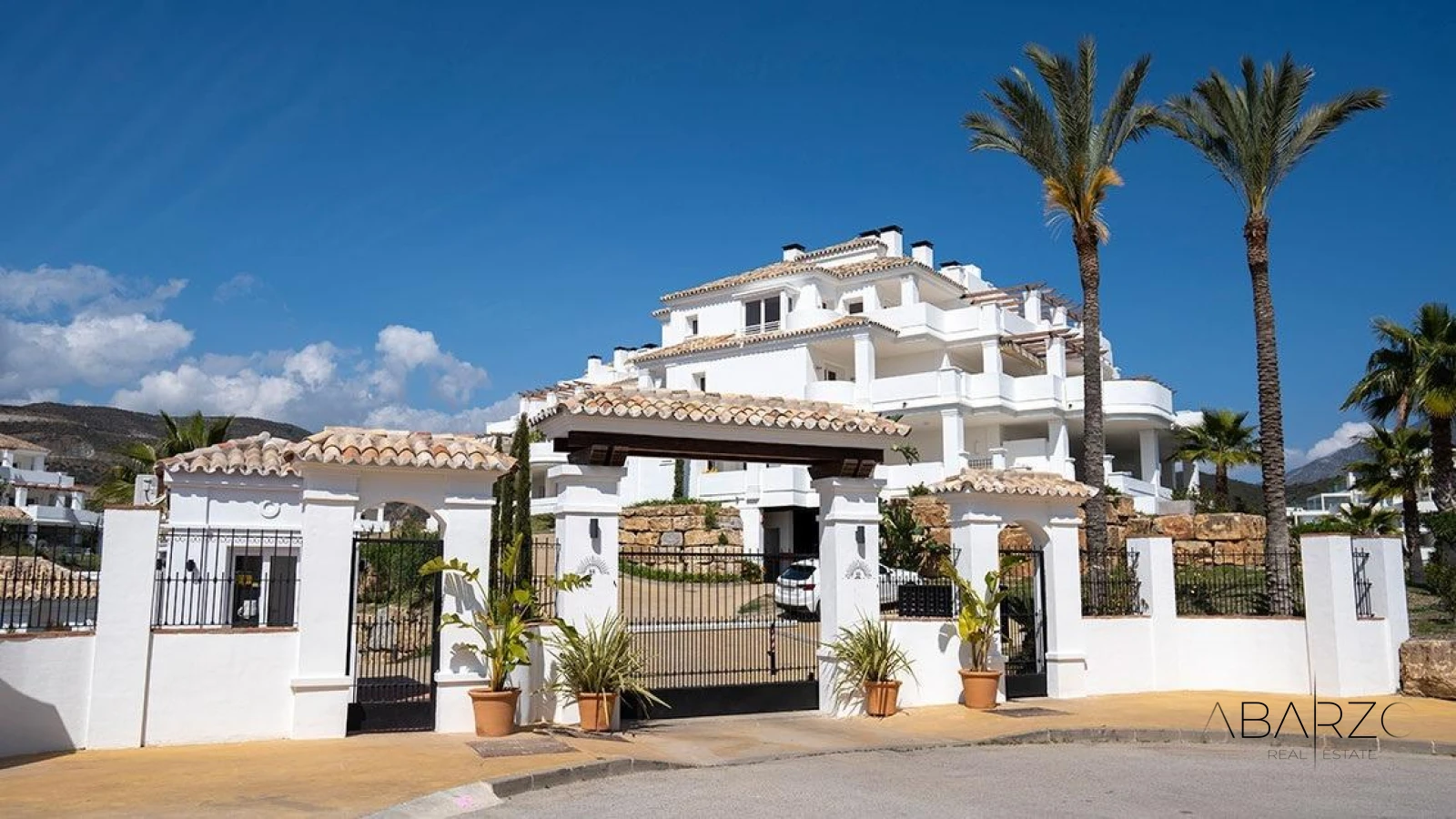 Exclusive Apartments in Nueva Andalucía, Marbella with Resort-Style Amenities — interior, Nueva Andalucia, Marbella (11 of 28)