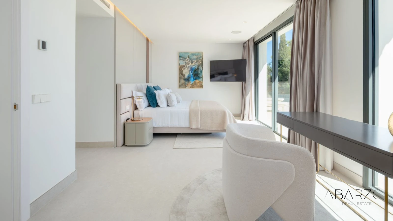 Brand New Luxury Villa in Elviria Marbella with Panoramic Sea Views — interior, Marbella East, Marbella (17 of 49)